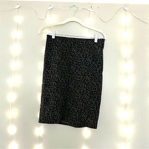 Loft Black/Grey Cheetah/Leopard Elastic Waist Skirt
